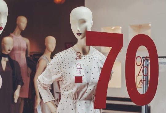 Top 15 Outlet Shopping Tips for 2025: Maximize Savings and Style