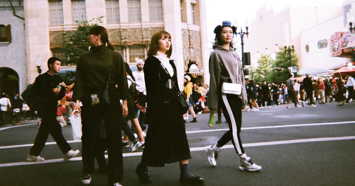 Y2K Fashion Revival: The Bold Trends That Define Now