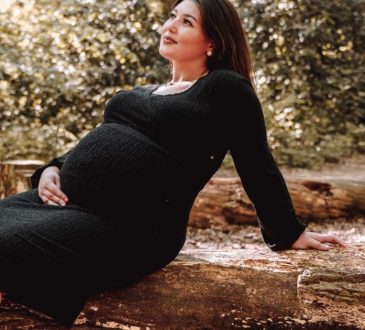 Chic Maternity Wear for 2025: Ultimate Comfort & Style